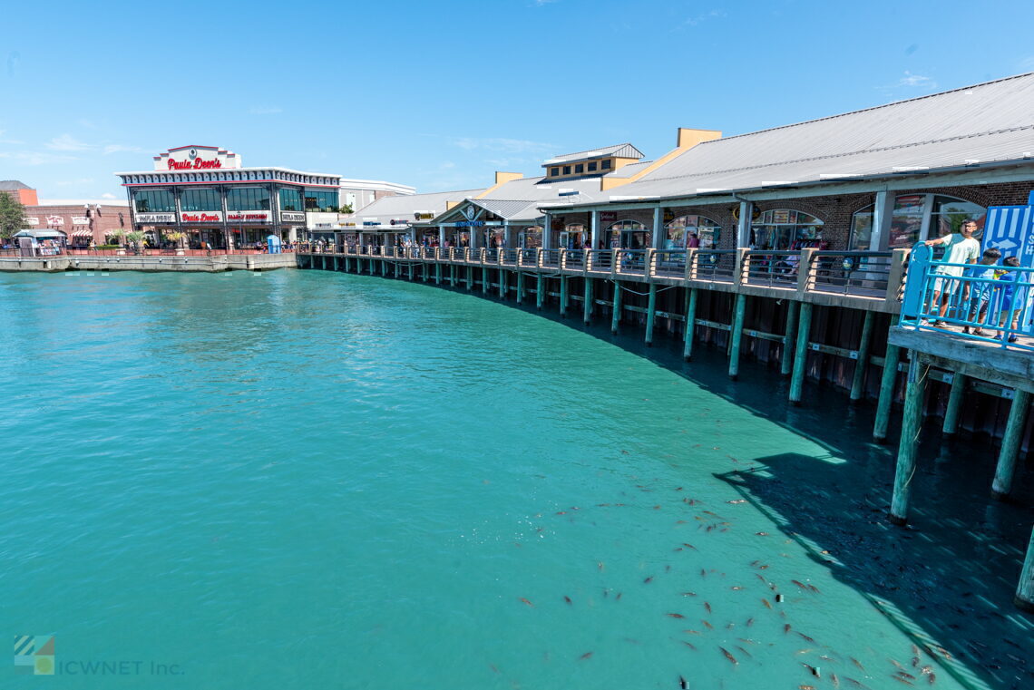 Broadway at deals the beach restaurants