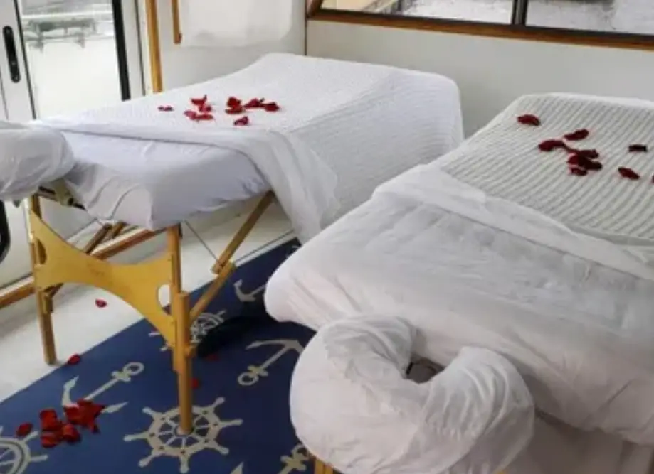 Couples Massages for Six Guest