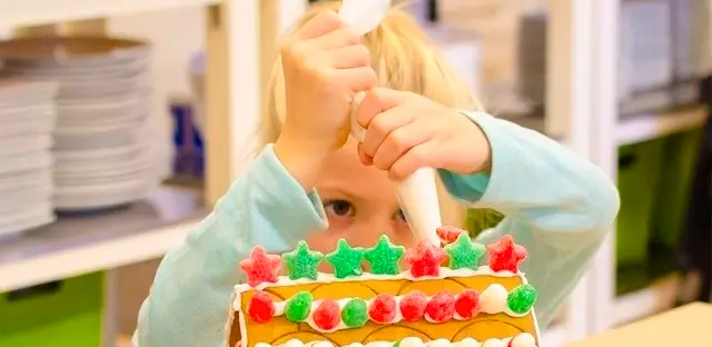 Private Gingerbread House Class