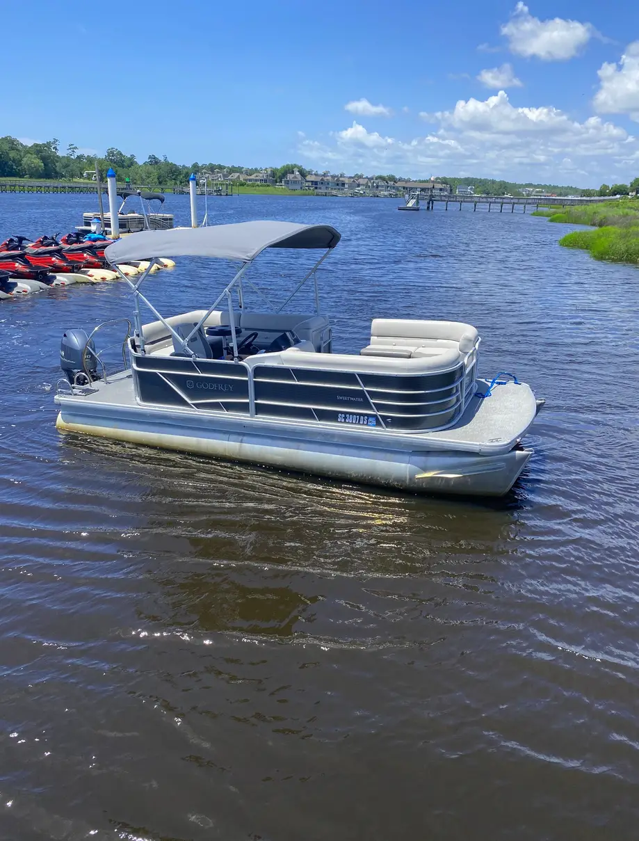 @Godfrey • Pontoon Boat Rental (Regular)
